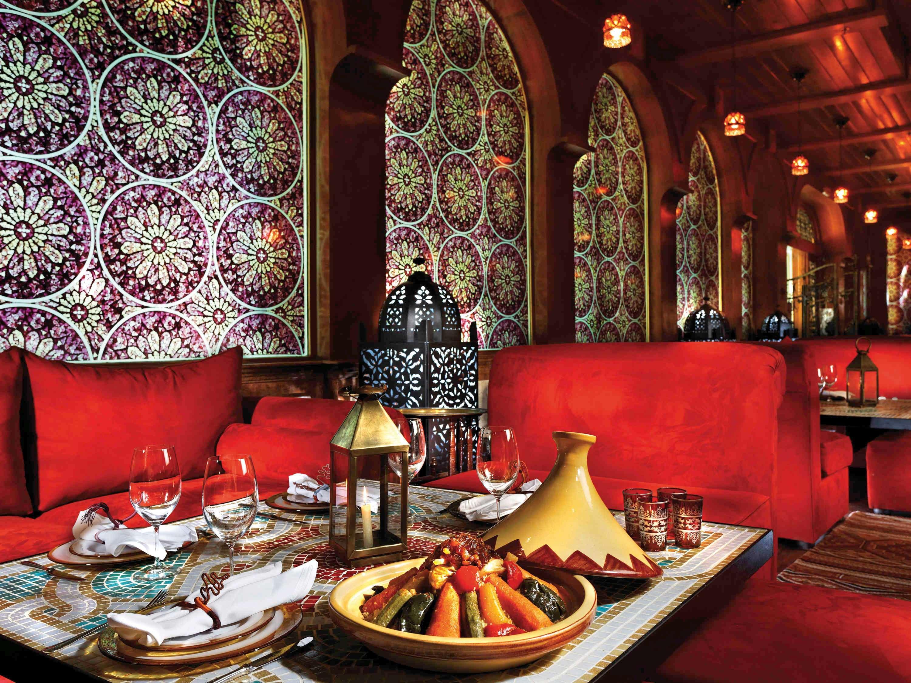 Moevenpick Hotel Cairo - Media City Giza Extérieur photo Restaurant in Dubai