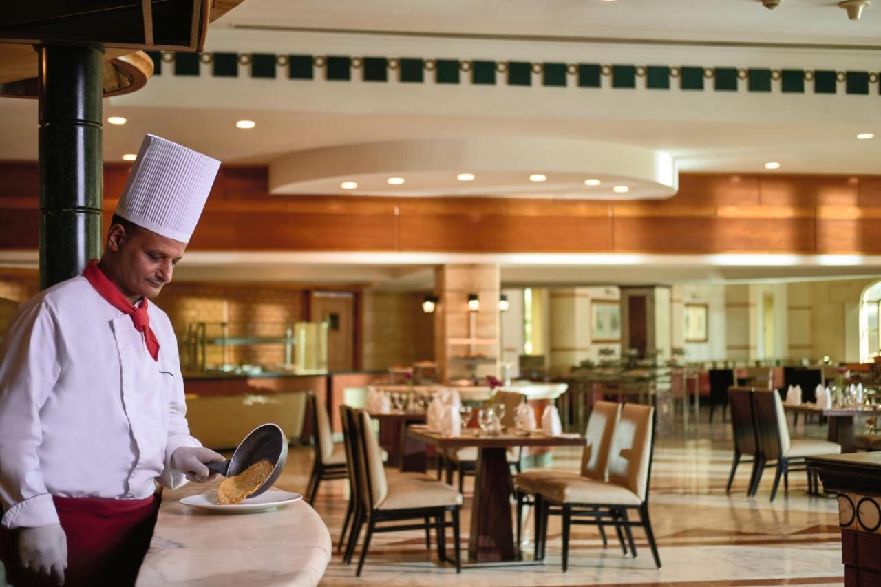 Moevenpick Hotel Cairo - Media City Giza Extérieur photo